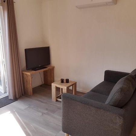 NIEUW VAKANTIECHALET Huisje onder de Toren Oostkapelle Buitenkant foto